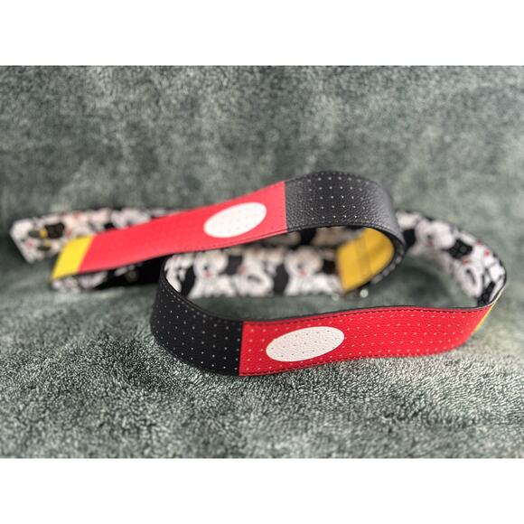 NEW- Disneyland official Pin Trading Lanyard/Bag Strap - Picture 2 of 7